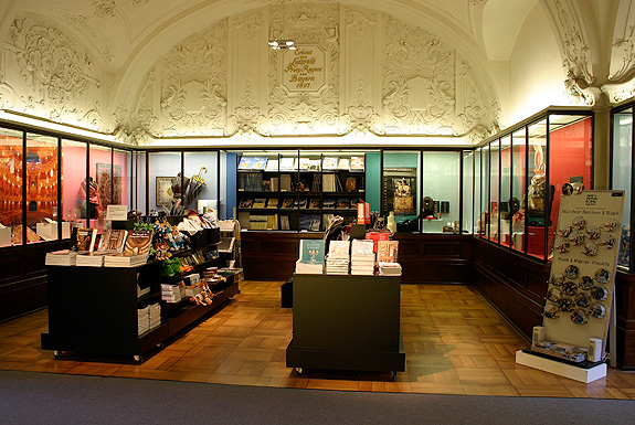 Picture: Museum shop at the Munich Residence