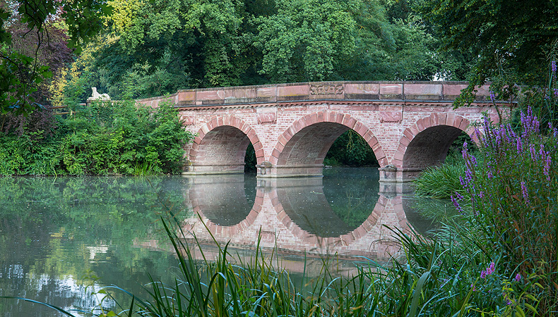 Rote Brücke