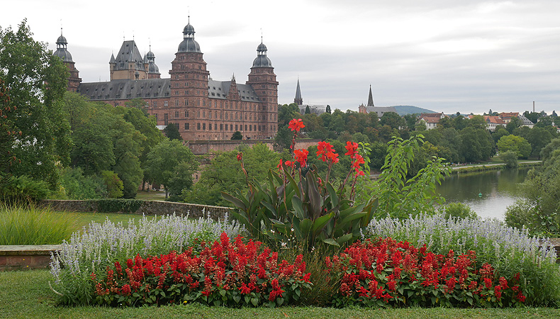 Blick auf Schloss Johannisburg