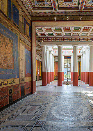 Bild: Pompejanum, Blick Richtung Atrium