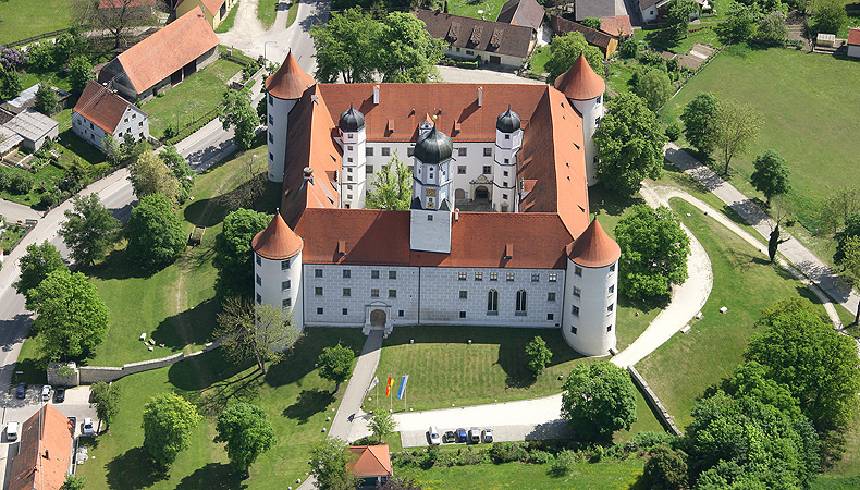 externer Link zu www.schloss-hoechstaedt.de